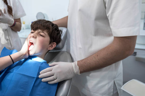 Best Weekend Emergency Dentist in Edwards Af, CA